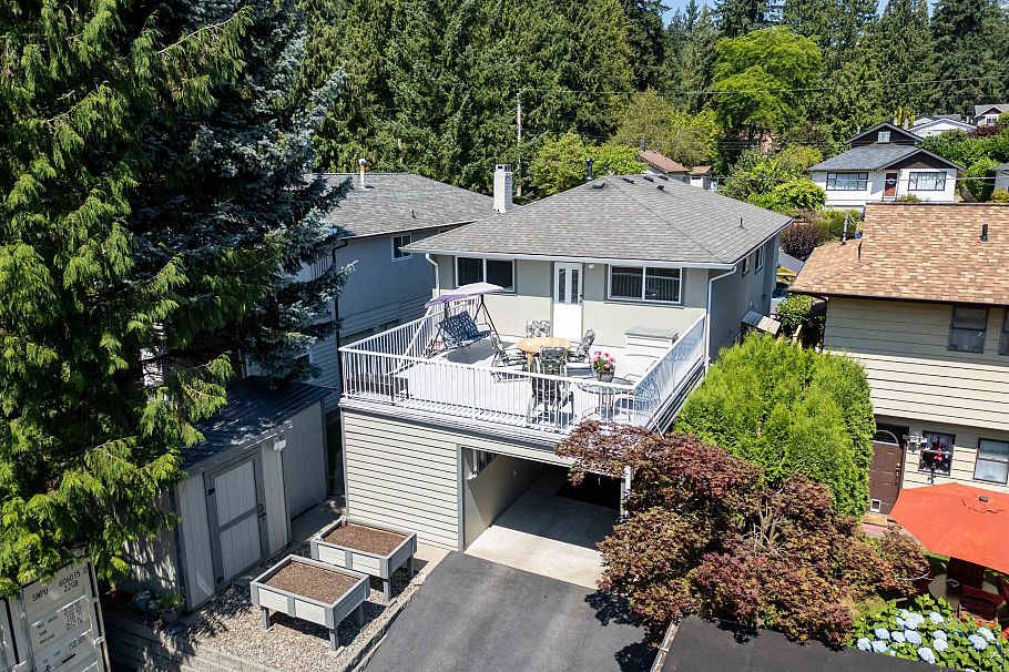 1433 Doran Road North Vancouver, BC - 35