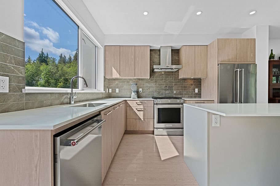 54 3597 Malsum Drive North Vancouver, BC - 4