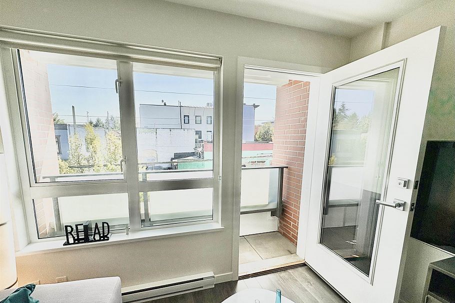 204 202 E 24th Avenue Vancouver, BC - 6