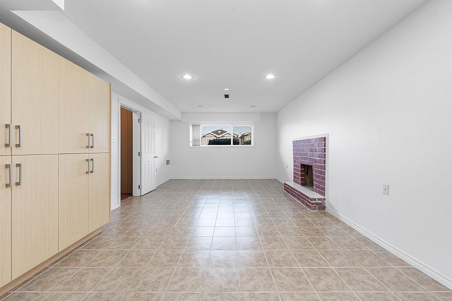 3220 E 19th Avenue Vancouver, BC - 3