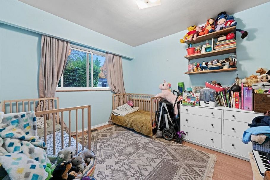 3605 Oxford Street Vancouver, BC - 17