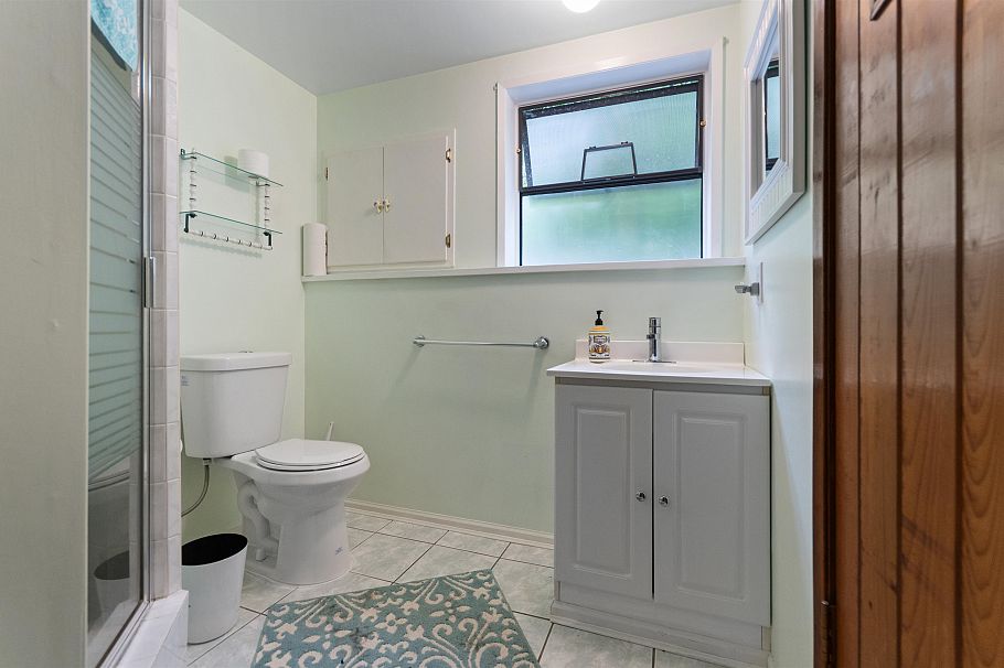 3772 Dollarton Highway North Vancouver, BC - 29