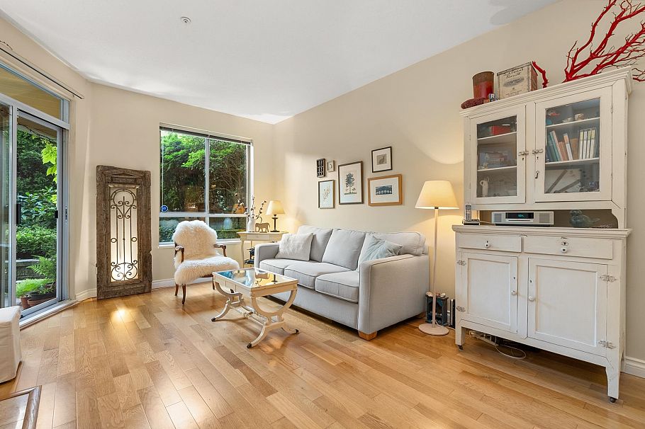 212 360 E 36th Avenue Vancouver, BC - 12