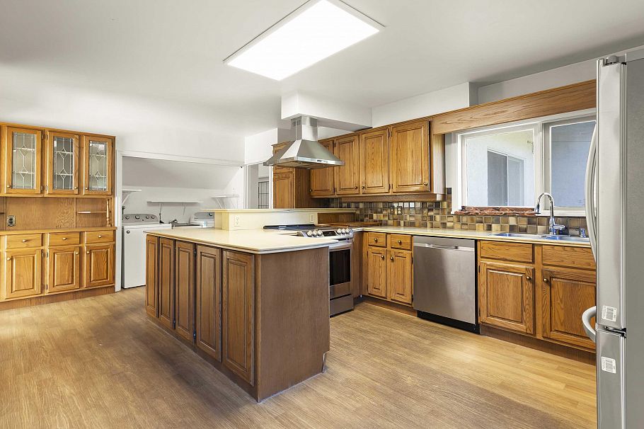 5950 Macdonald Street Vancouver, BC - 17