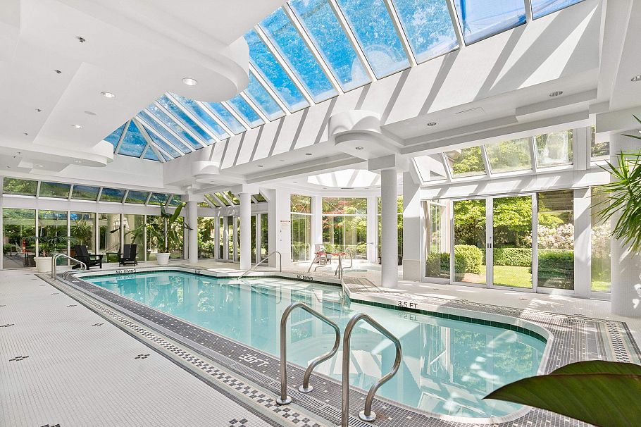 1106 1327 E Keith Road North Vancouver, BC - 36