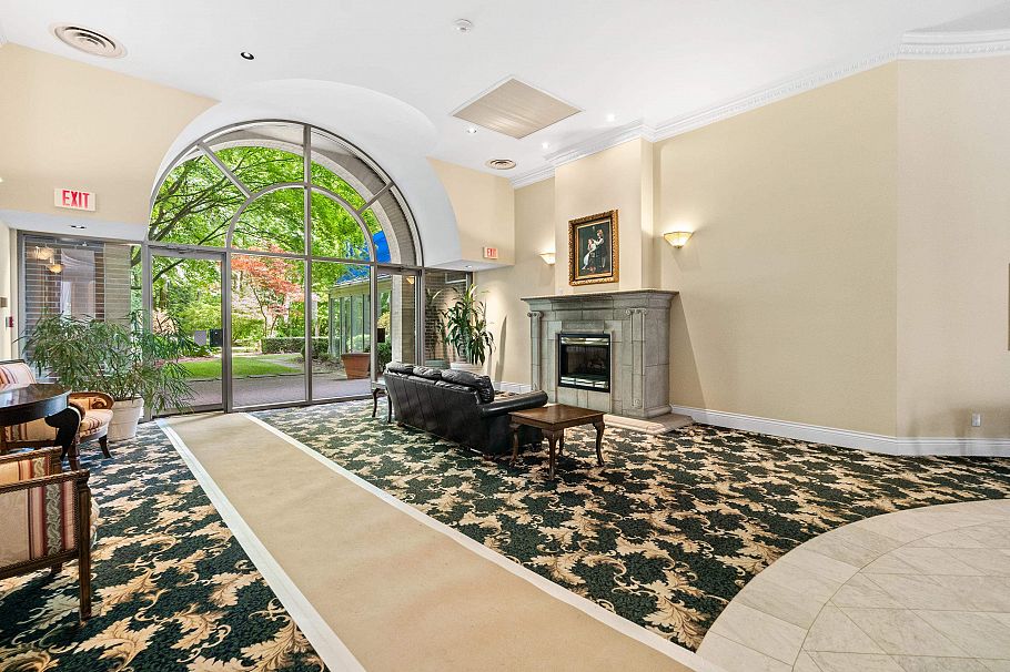 1106 1327 E Keith Road North Vancouver, BC - 33