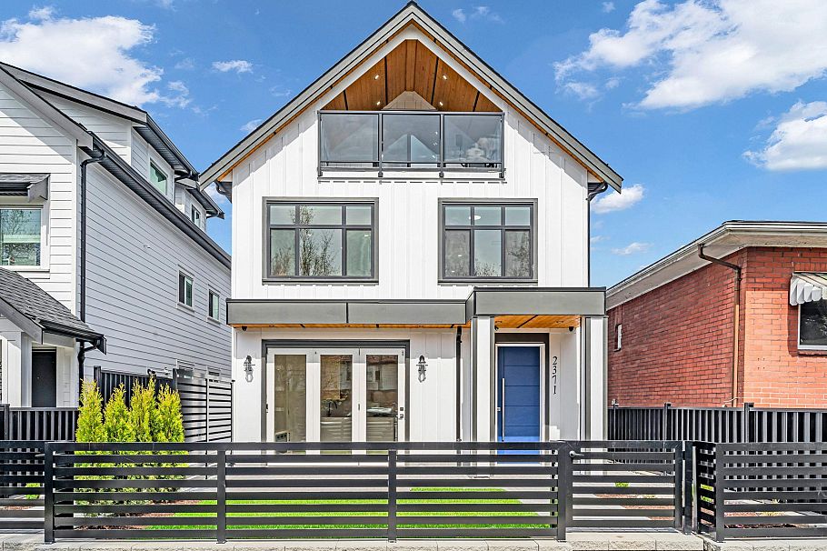 2371 Adanac Street Vancouver, BC - 24