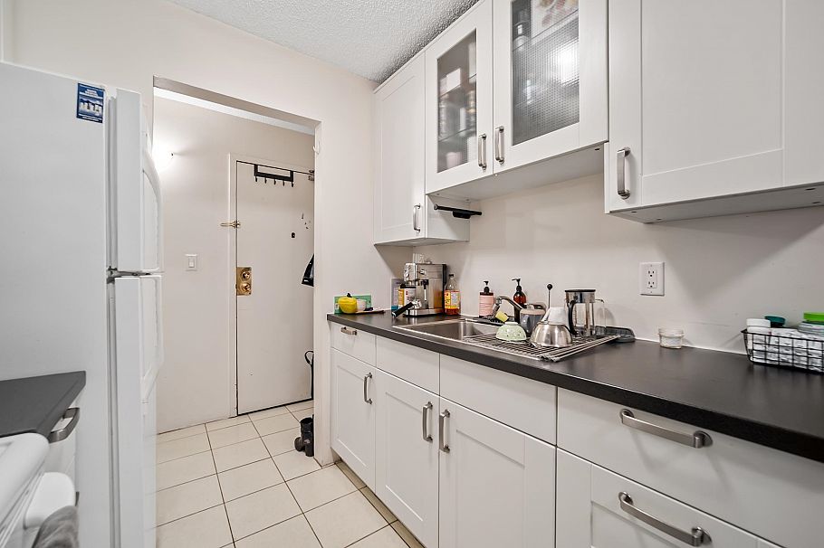 229 2033 Triumph Street Vancouver, BC - 9