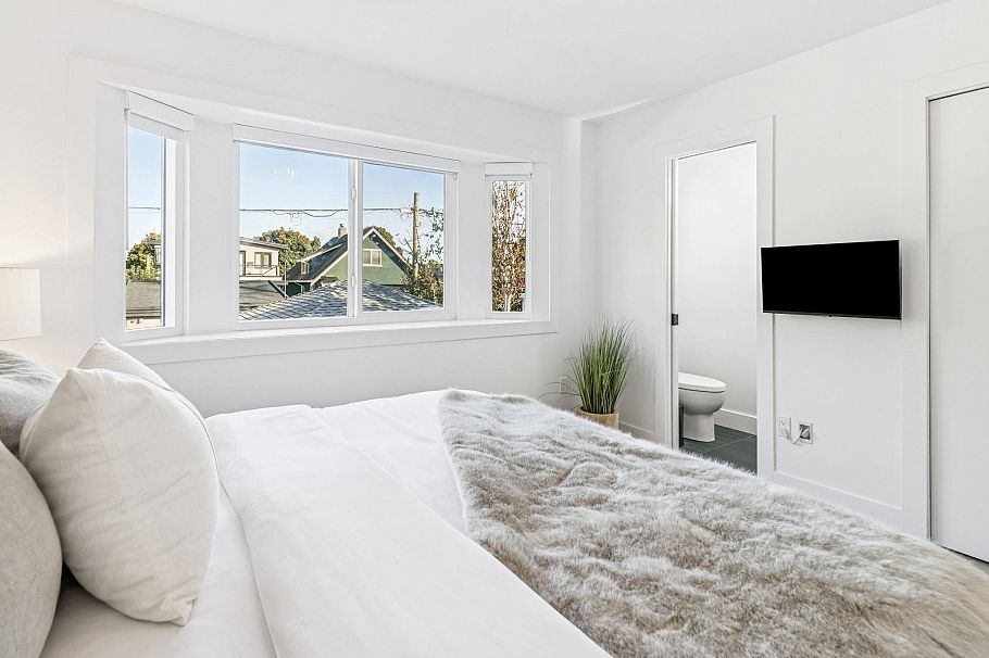 4578 Windsor Street Vancouver, BC - 11