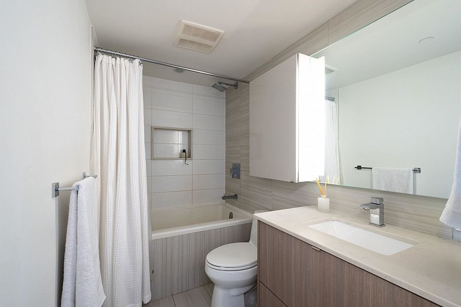 208 1788 Columbia Street Vancouver, BC - 16