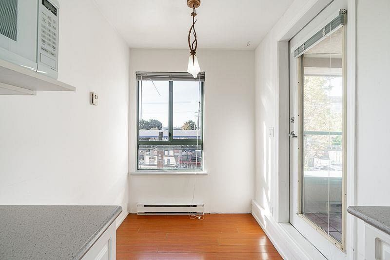 211 223 Mountain Highway North Vancouver, BC - 9