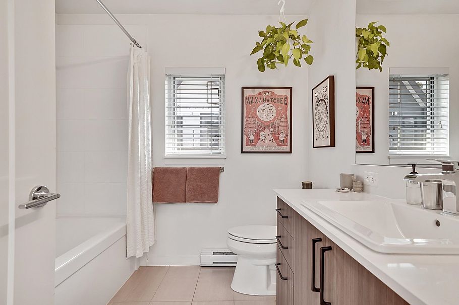 5962 St. George Street Vancouver, BC - 20