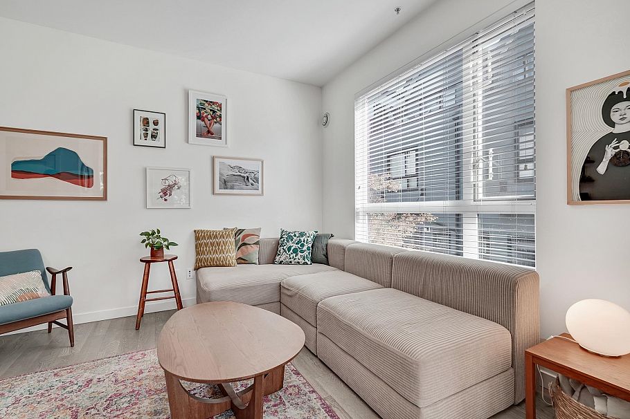 5962 St. George Street Vancouver, BC - 9