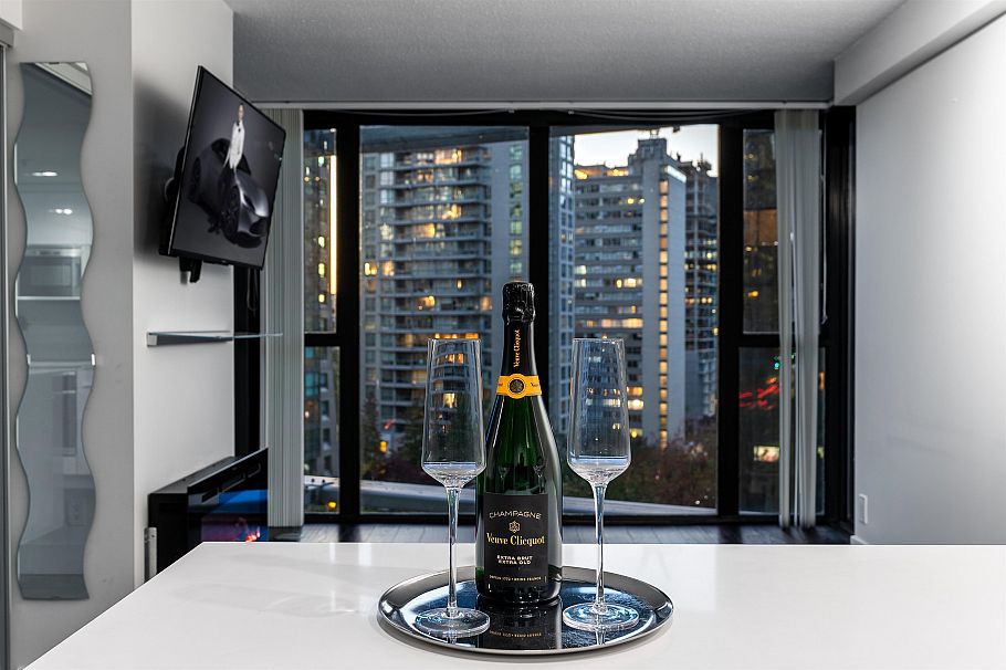 1007 1331 W Georgia Street Vancouver, BC - 8