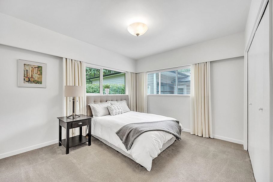 1372 Riverside Drive North Vancouver, BC - 22