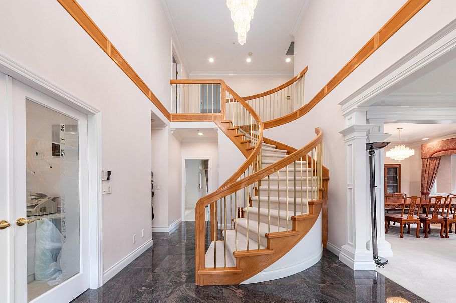 1363 W 51 Avenue Vancouver, BC - 18