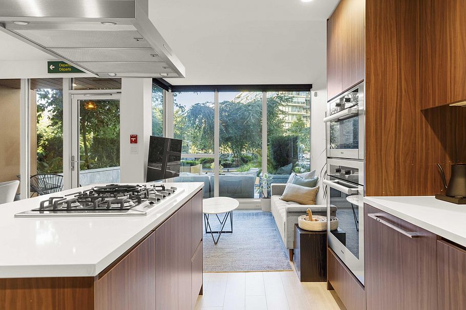 1755 Columbia Street Vancouver, BC - 5