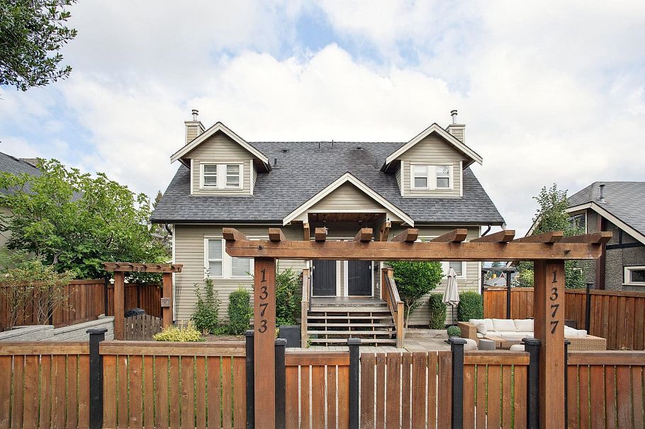 1371 E 20th Avenue Vancouver, BC - 31