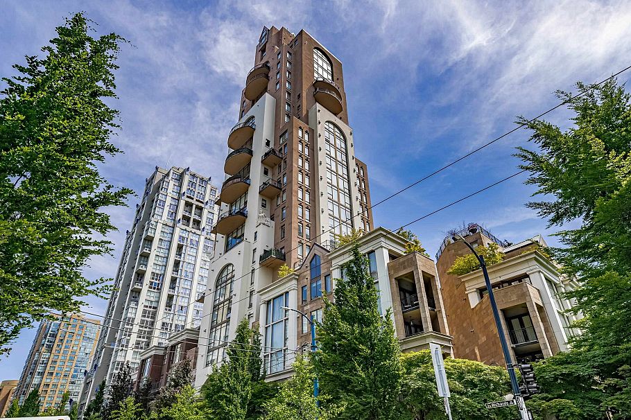 801 1280 Richards Street Vancouver, BC - 1