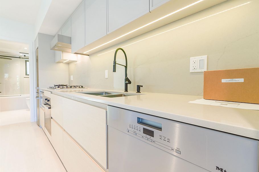 4422 Ash Street Vancouver, BC - 15