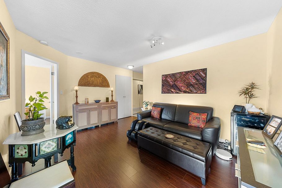 1106 1327 E Keith Road North Vancouver, BC - 5