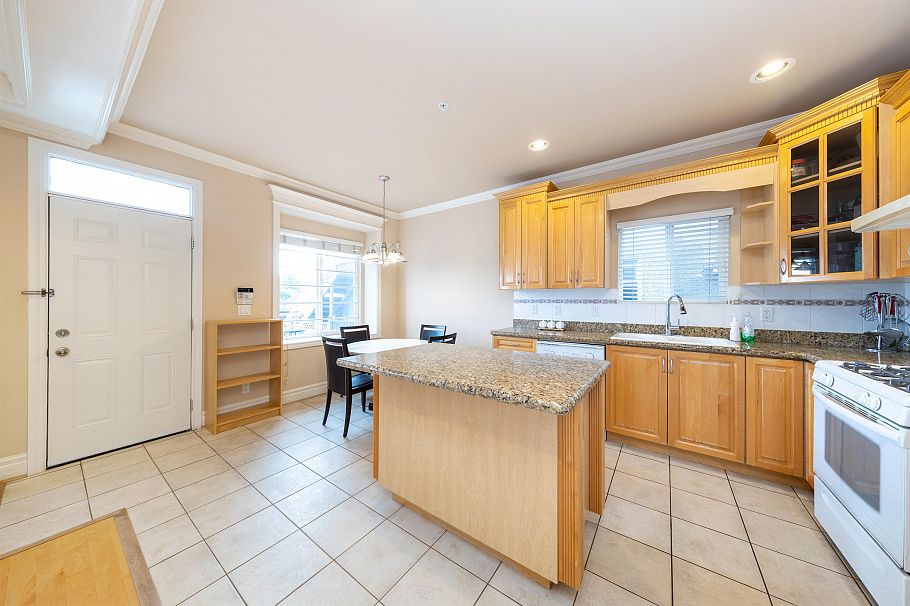 260 W 63rd Avenue Vancouver, BC - 15