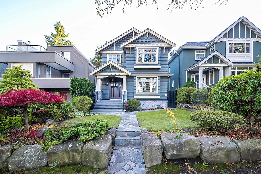 3838 W 15th Avenue Vancouver, BC - 34