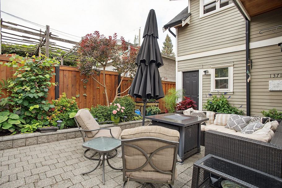 1371 E 20th Avenue Vancouver, BC - 5