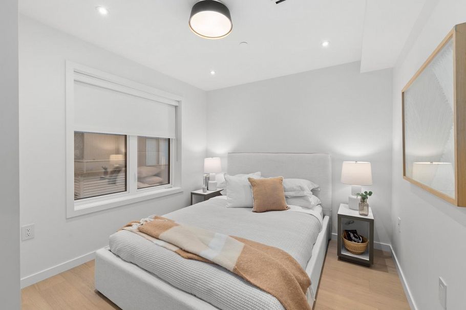 683 W 18th Avenue Vancouver, BC - 24