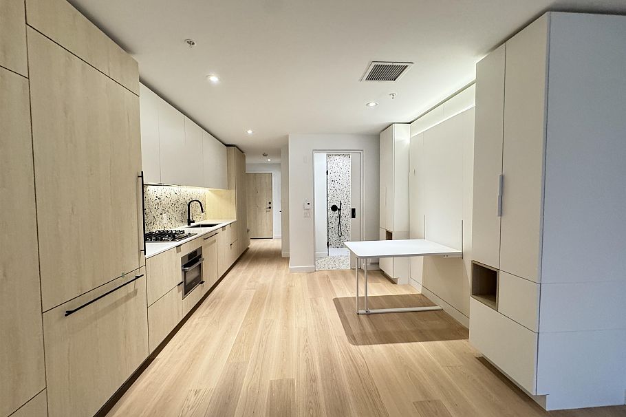 319 471 E Broadway Vancouver, BC - 13