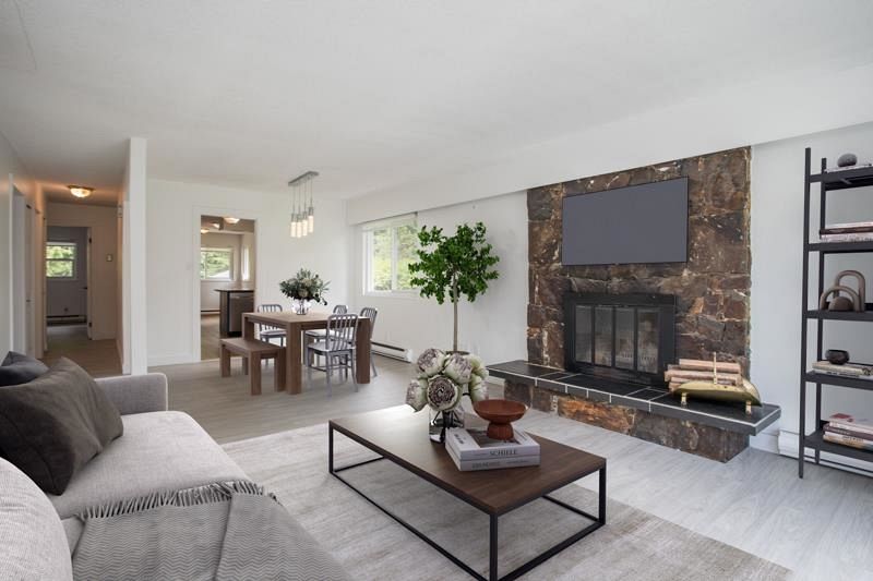 1564 Hope Road North Vancouver, BC - 2