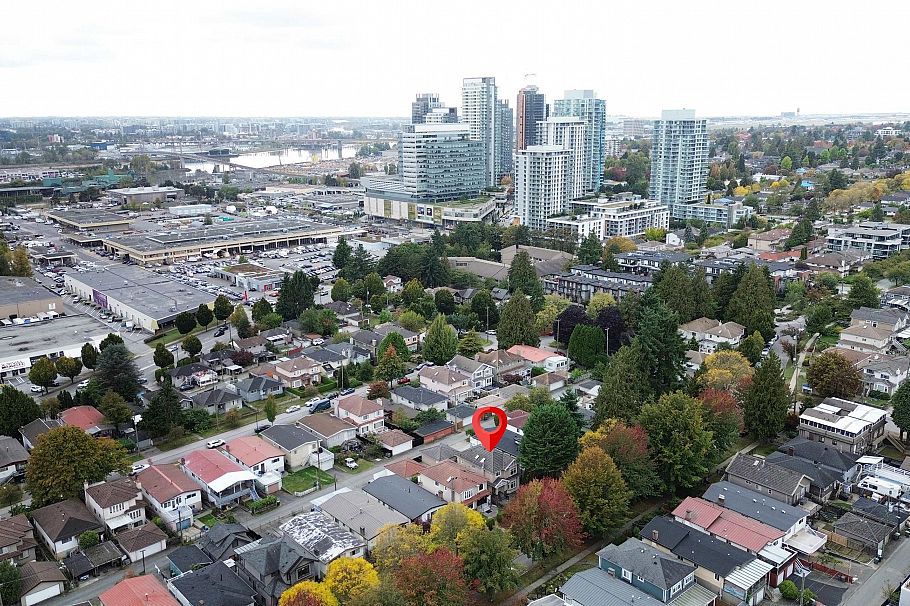 260 W 63rd Avenue Vancouver, BC - 36