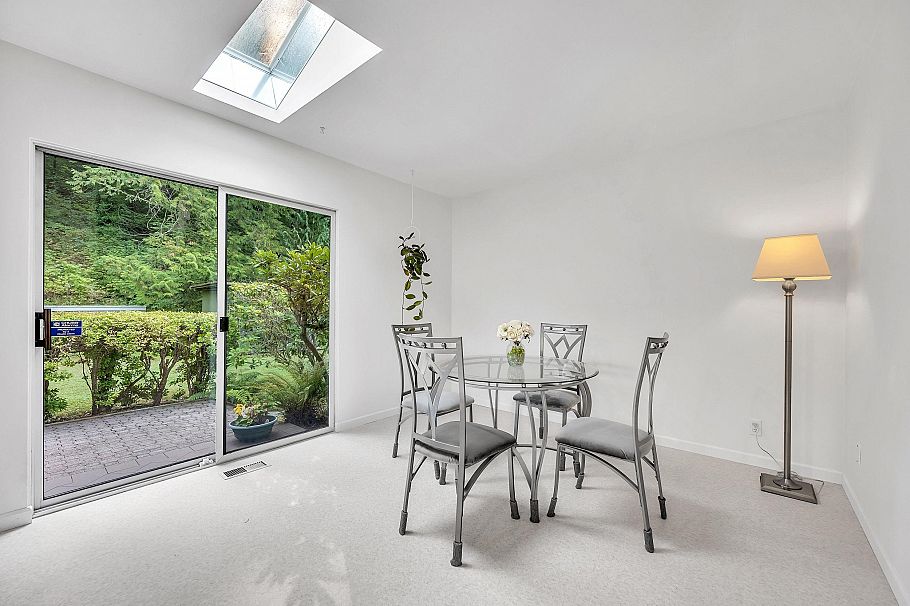 1372 Riverside Drive North Vancouver, BC - 15