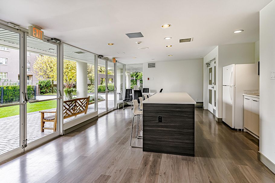 1405 1020 Harwood Street Vancouver, BC - 2