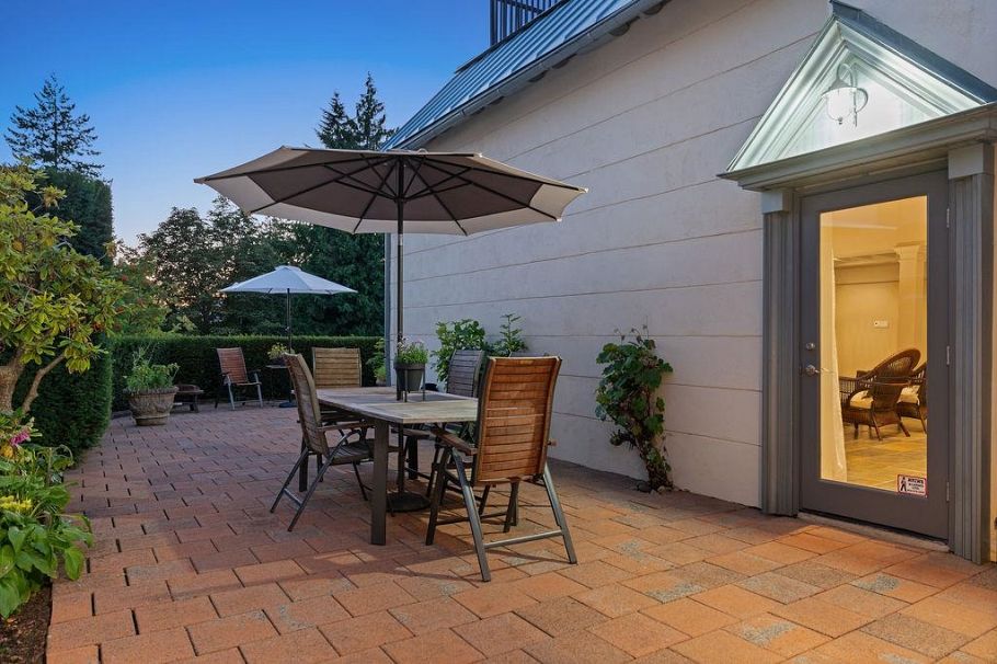 284 Sandringham Crescent North Vancouver, BC - 37