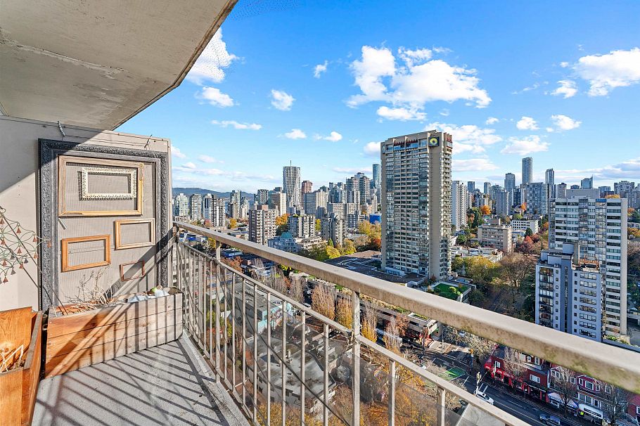 2301 1850 Comox Street Vancouver, BC - 11
