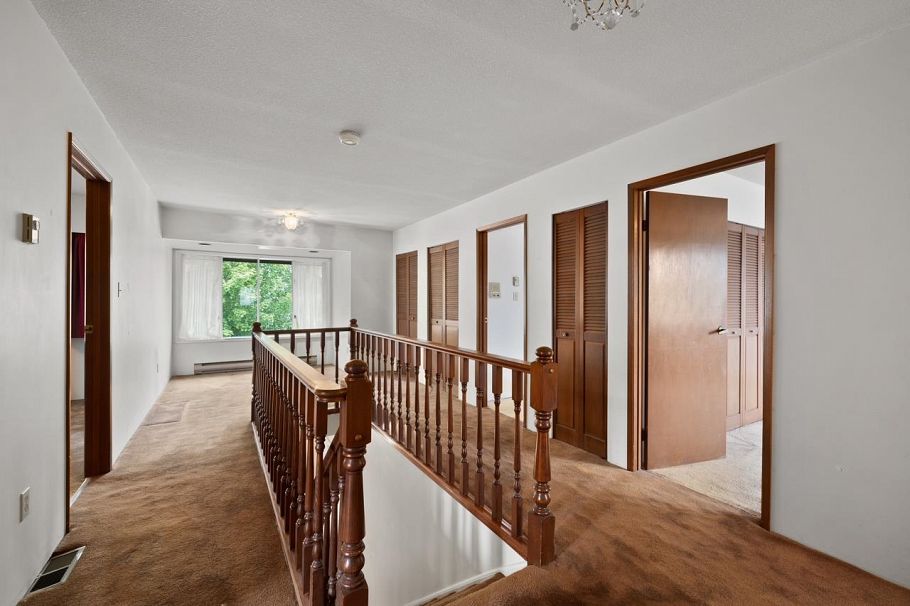 2676 W 33rd Avenue Vancouver, BC - 20