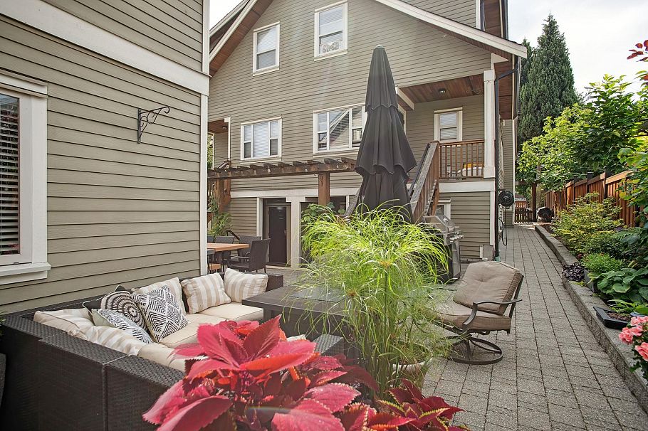 1371 E 20th Avenue Vancouver, BC - 3