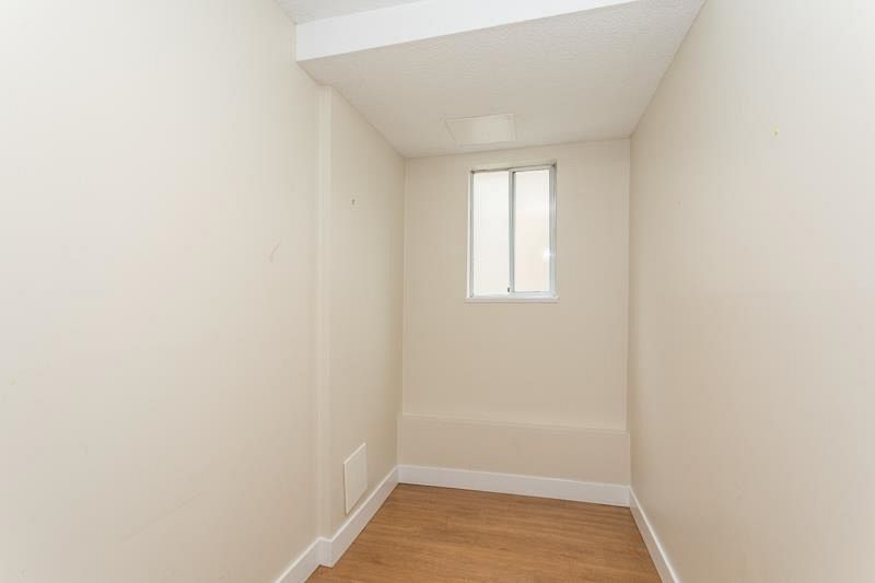 1564 Hope Road North Vancouver, BC - 29