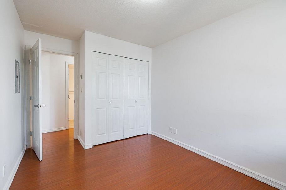 211 223 Mountain Highway North Vancouver, BC - 13