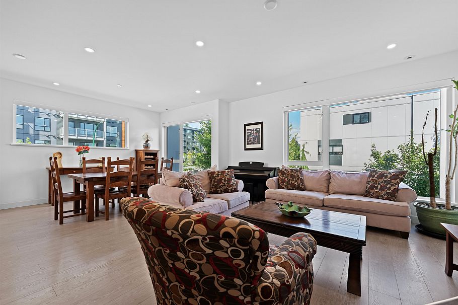 54 3597 Malsum Drive North Vancouver, BC - 13