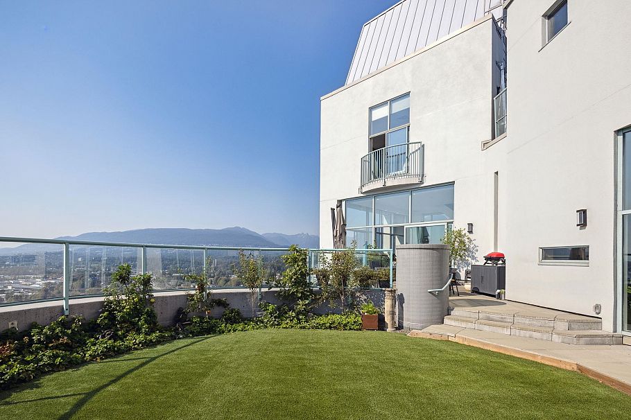 2901 120 W 2nd Street North Vancouver, BC - 20