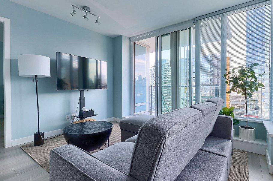 2601 188 Keefer Place Vancouver, BC - 2