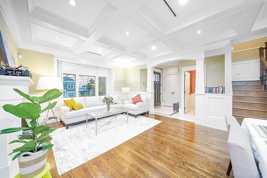 3838 W 15th Avenue Vancouver, BC - 3