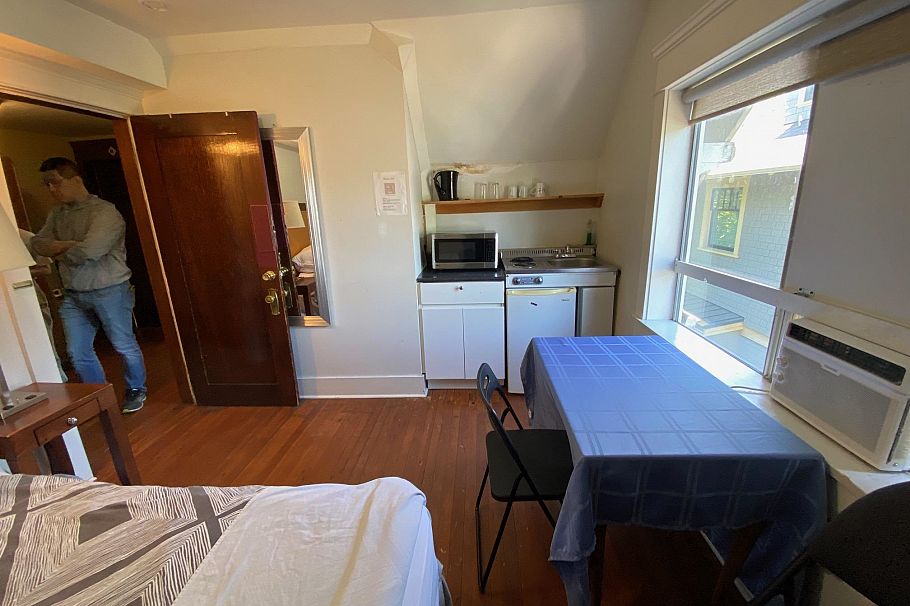 387 W 13th Avenue Vancouver, BC - 15