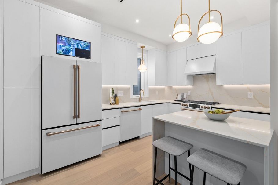 683 W 18th Avenue Vancouver, BC - 11