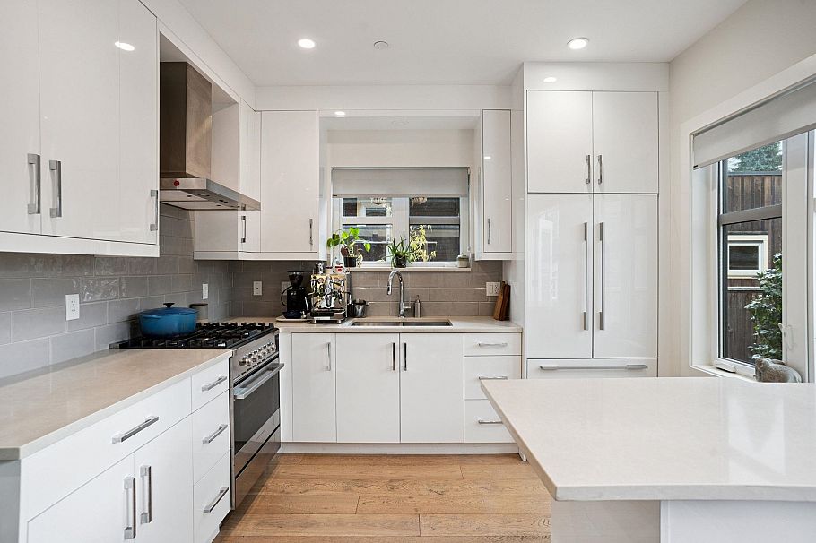 764 E 14th Avenue Vancouver, BC - 11