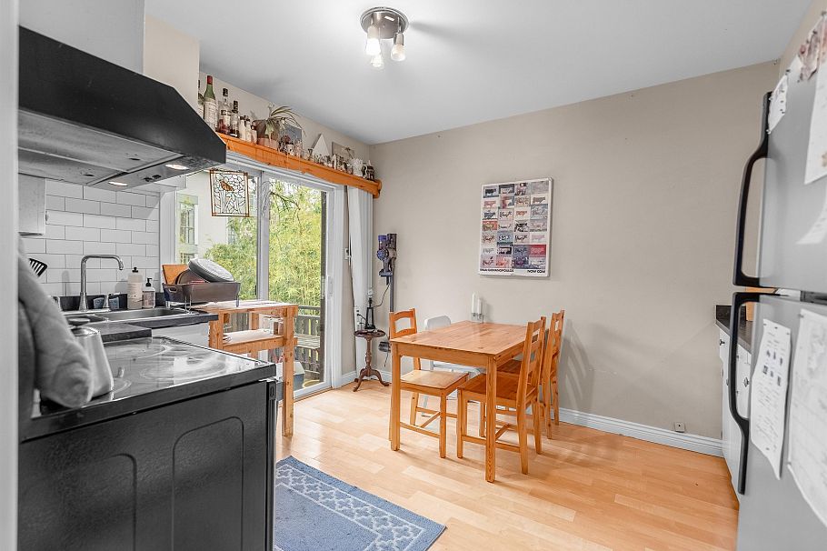 610 Salsbury Drive Vancouver, BC - 11