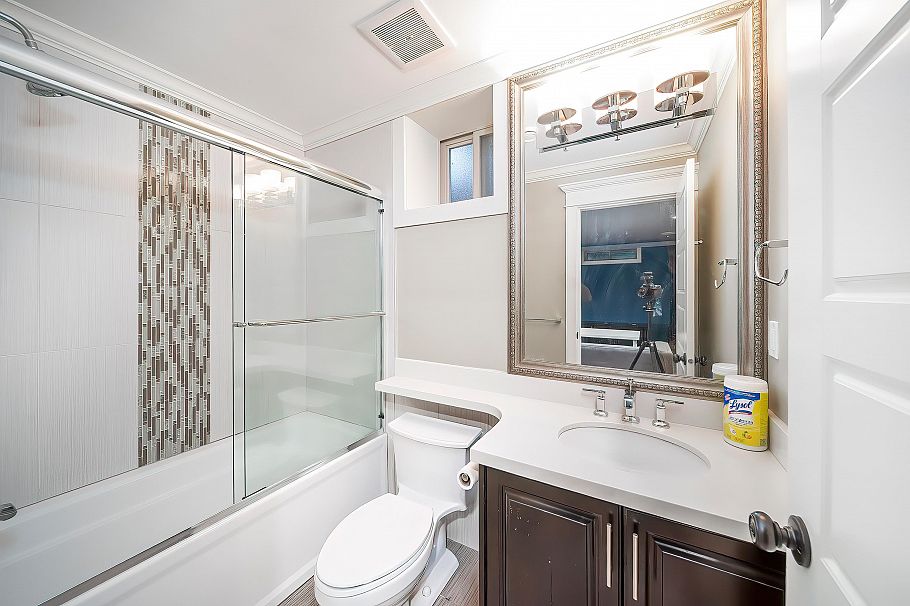 3838 W 15th Avenue Vancouver, BC - 28