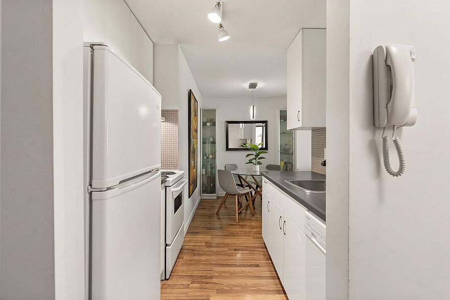 206 2234 Prince Albert Street Vancouver, BC - 11